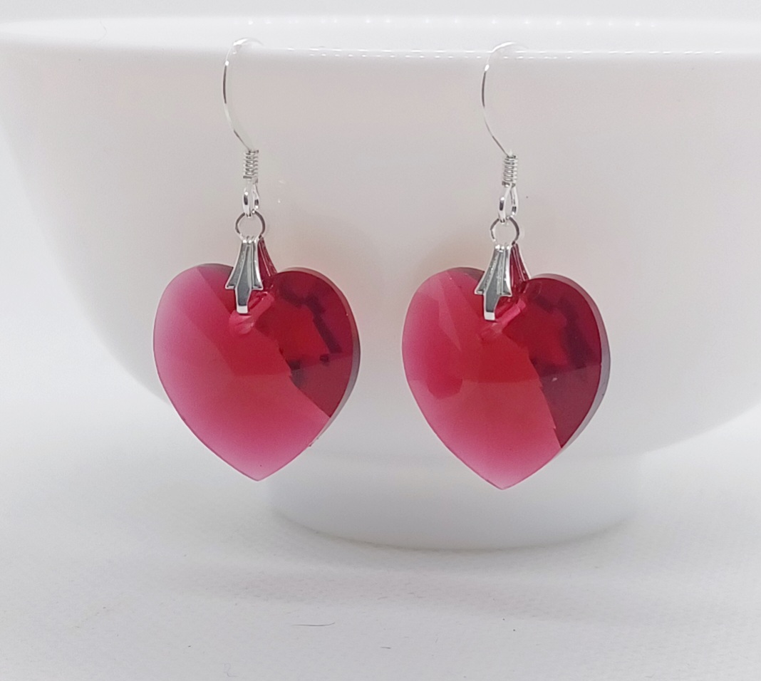 Swarovski Elements Jewelry Hot Sale Latest Heart Shape Crystal Earring -  China Earring and Jewelry price | Made-in-China.com